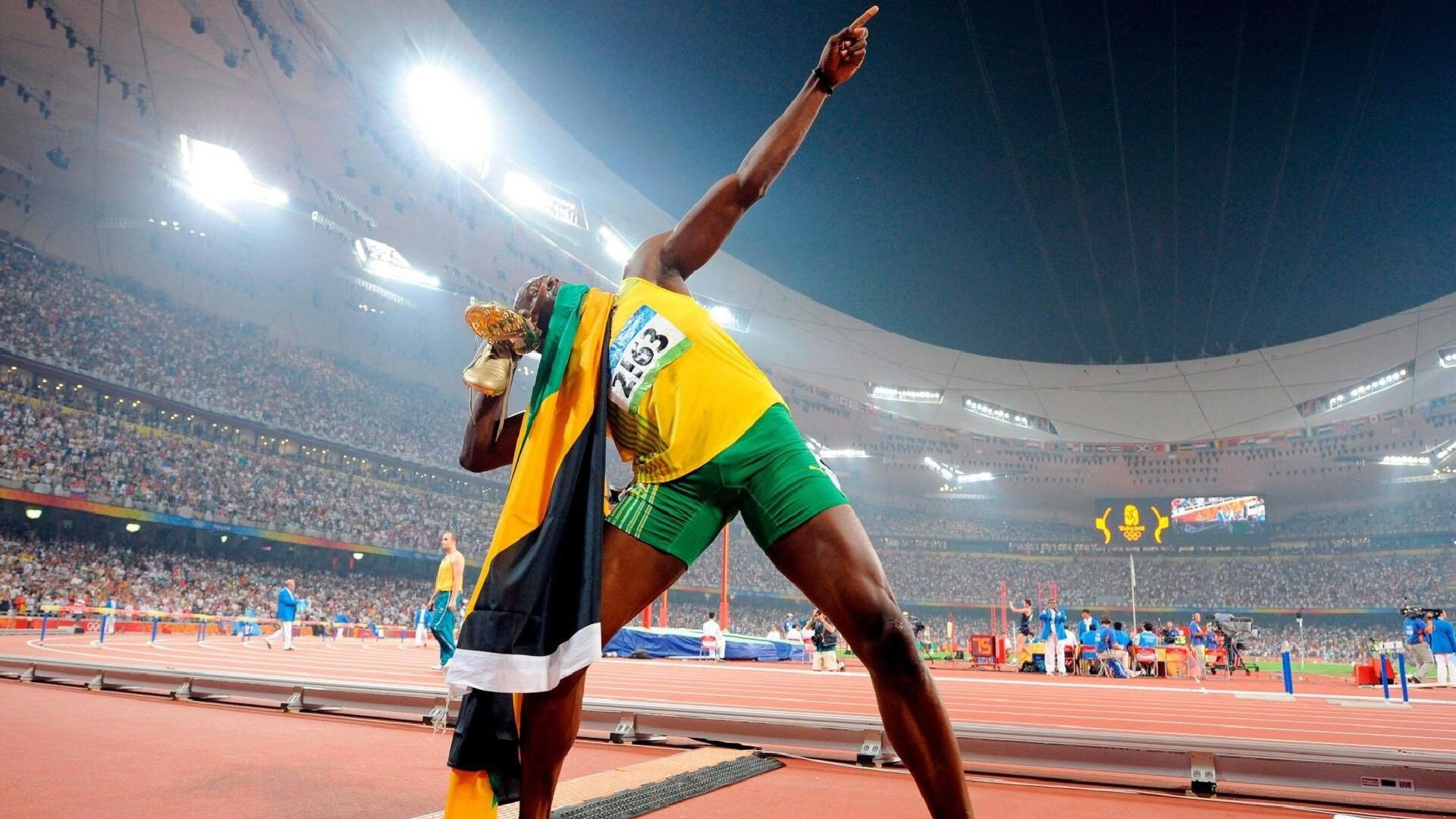 美国男足在巴黎奥运会上表现出色，赢得银牌，美国男足奥运会成绩